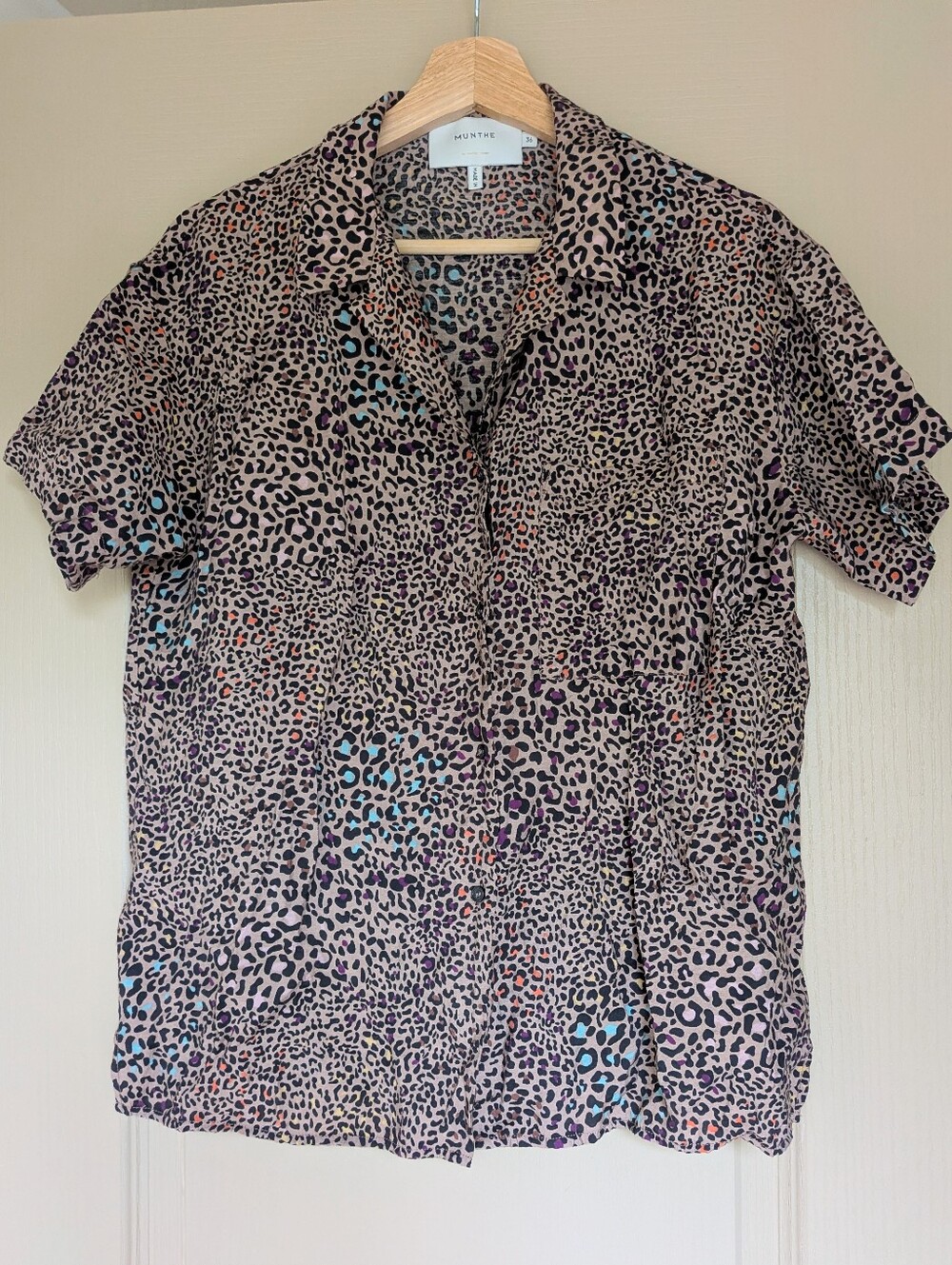 MUNTHE Ushi Leopard Print Short Sleeve Blouse Top
